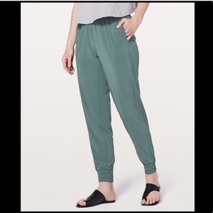 Lululemon Freshly Jogger Size 8